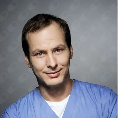 Dr n.med. Łukasz Bobrzyński - chirurg onkolog Kraków